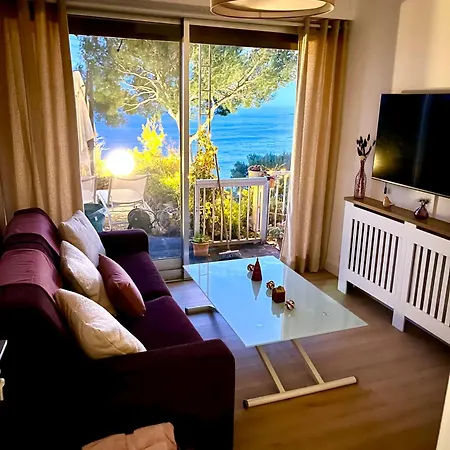 Experience Unique Face A La Et Porquerolles *