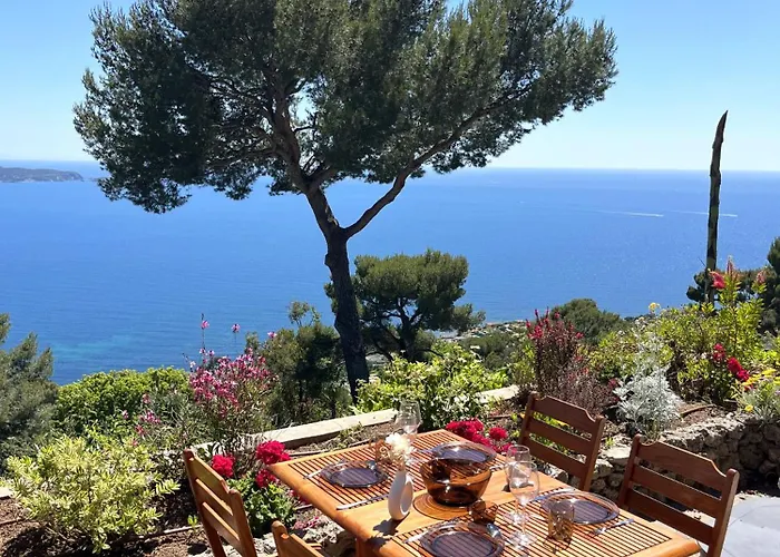 Experience Unique Face A La Et Porquerolles *